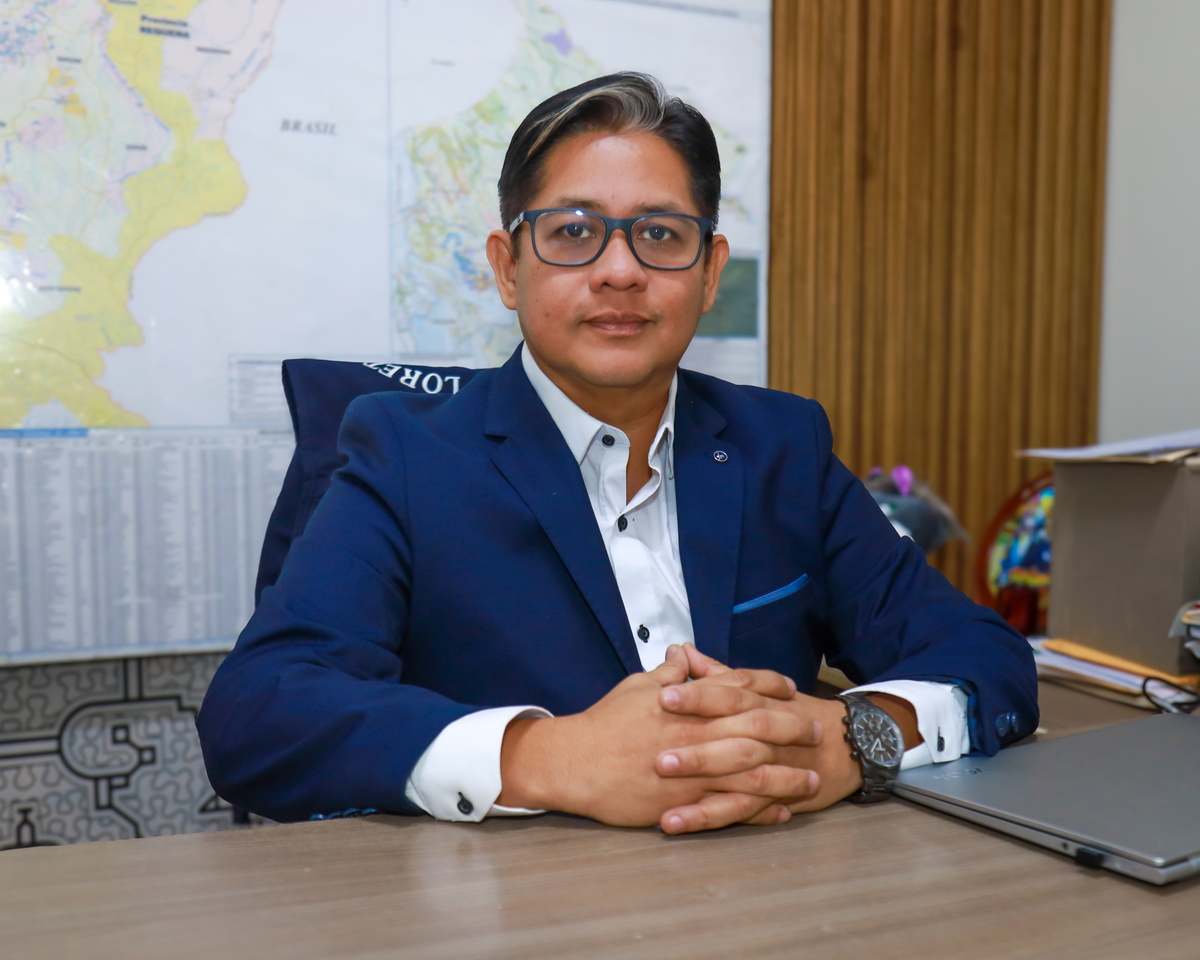 M.C. PERCY SOLANO VARGAS DAVILA