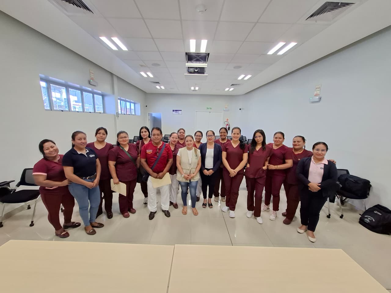 CAPACITACIÓN A PERSONAL DE SALUD PARA FORMAR EDUCADORES PARES EN LORETO